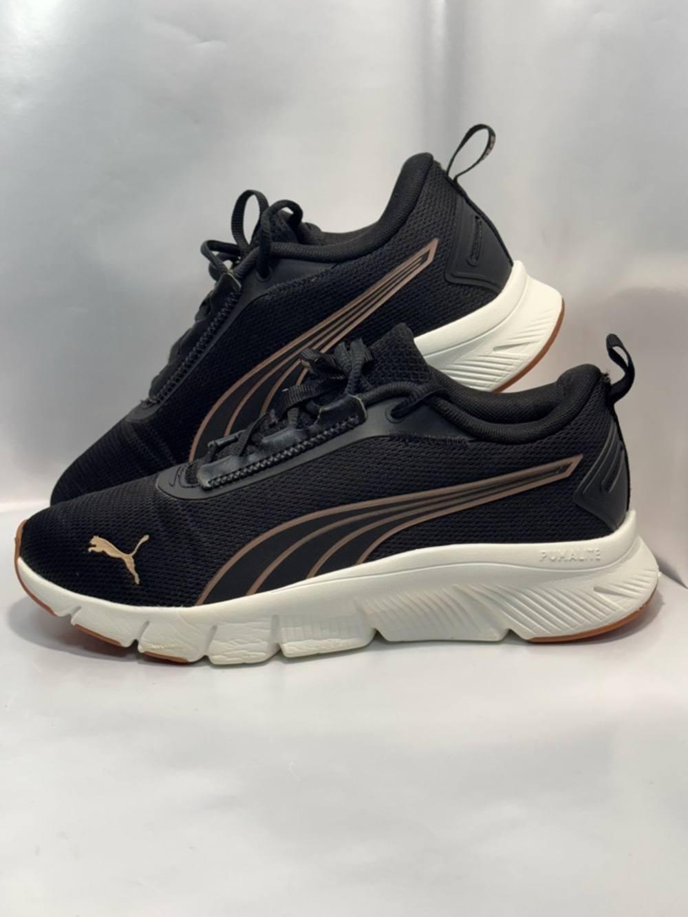 PUMA Women's US Size 6.5 Flex Focus Lite Sneakers Shoes Black Rose Gold Color